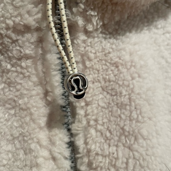 Lululemon Scuba Half Zip - Picture 2 of 6